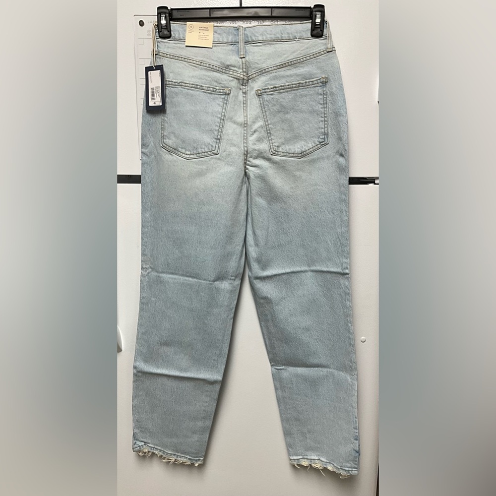 Universal Thread Light Blue Denim Jeans Distressed - Picture 2 of 16